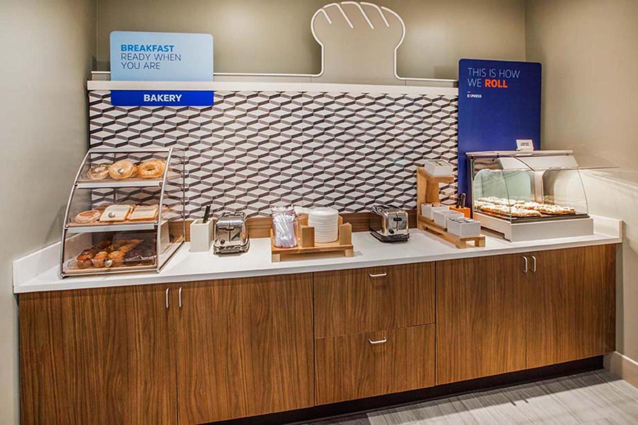 Holiday Inn Express & Suites - Ottawa By Ihg Extérieur photo